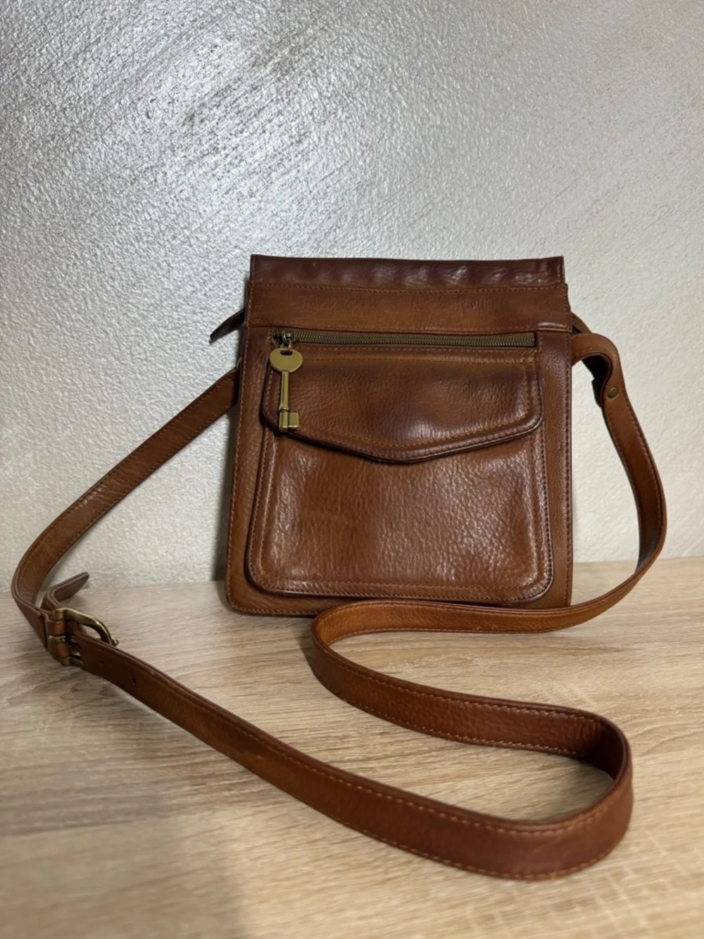 Fossil Vintage Brown Leather Crossbody Organizer Purse